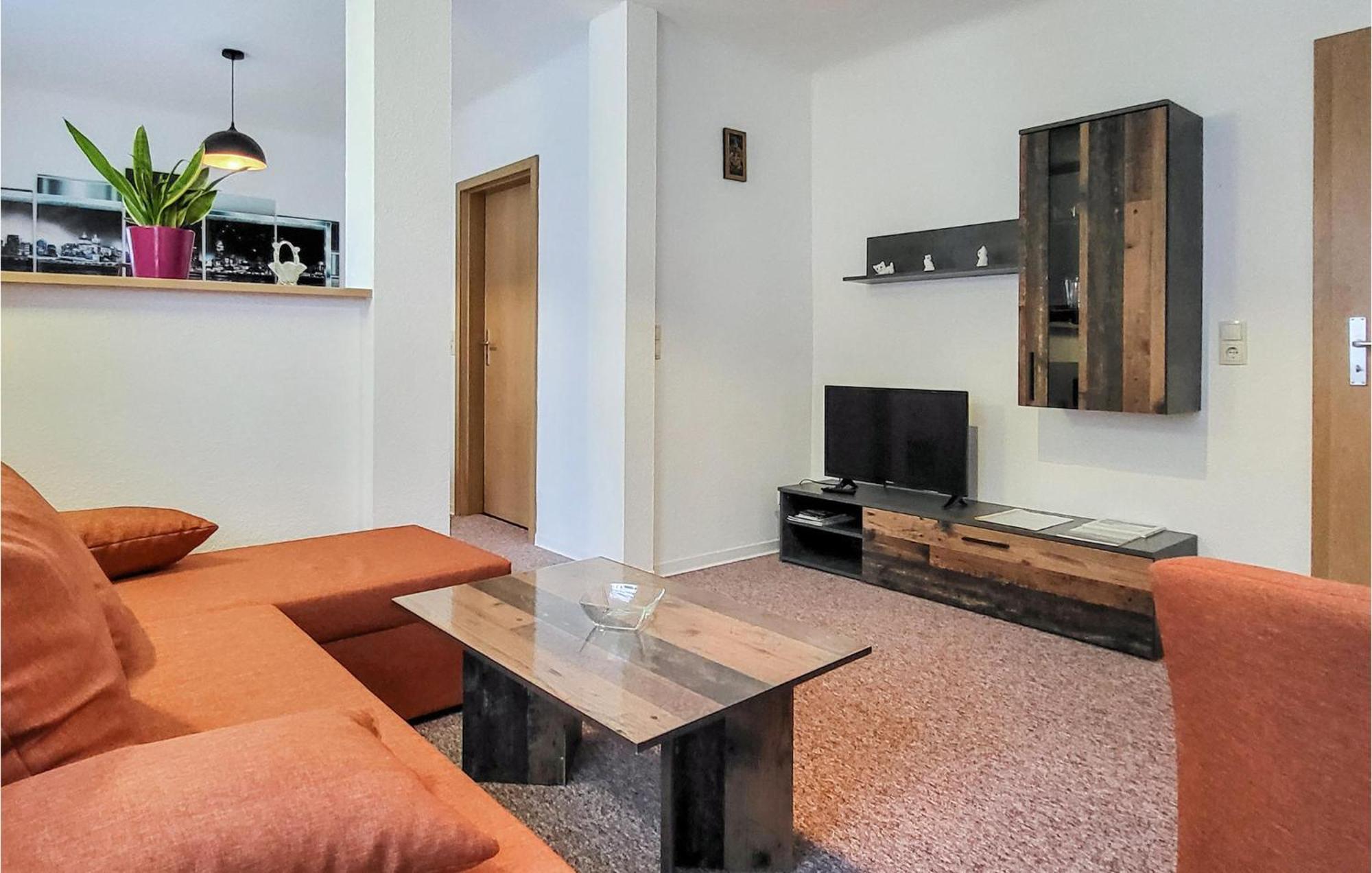 2 Bedroom Nice Apartment In Фридрихрода Екстериор снимка